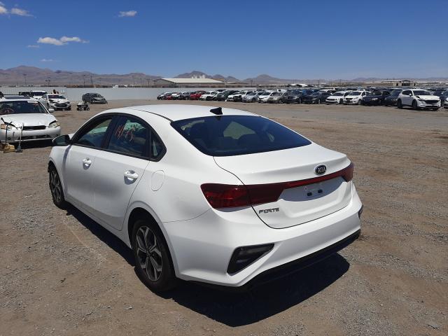 Photo 2 VIN: 3KPF24AD3ME276988 - KIA FORTE FE 