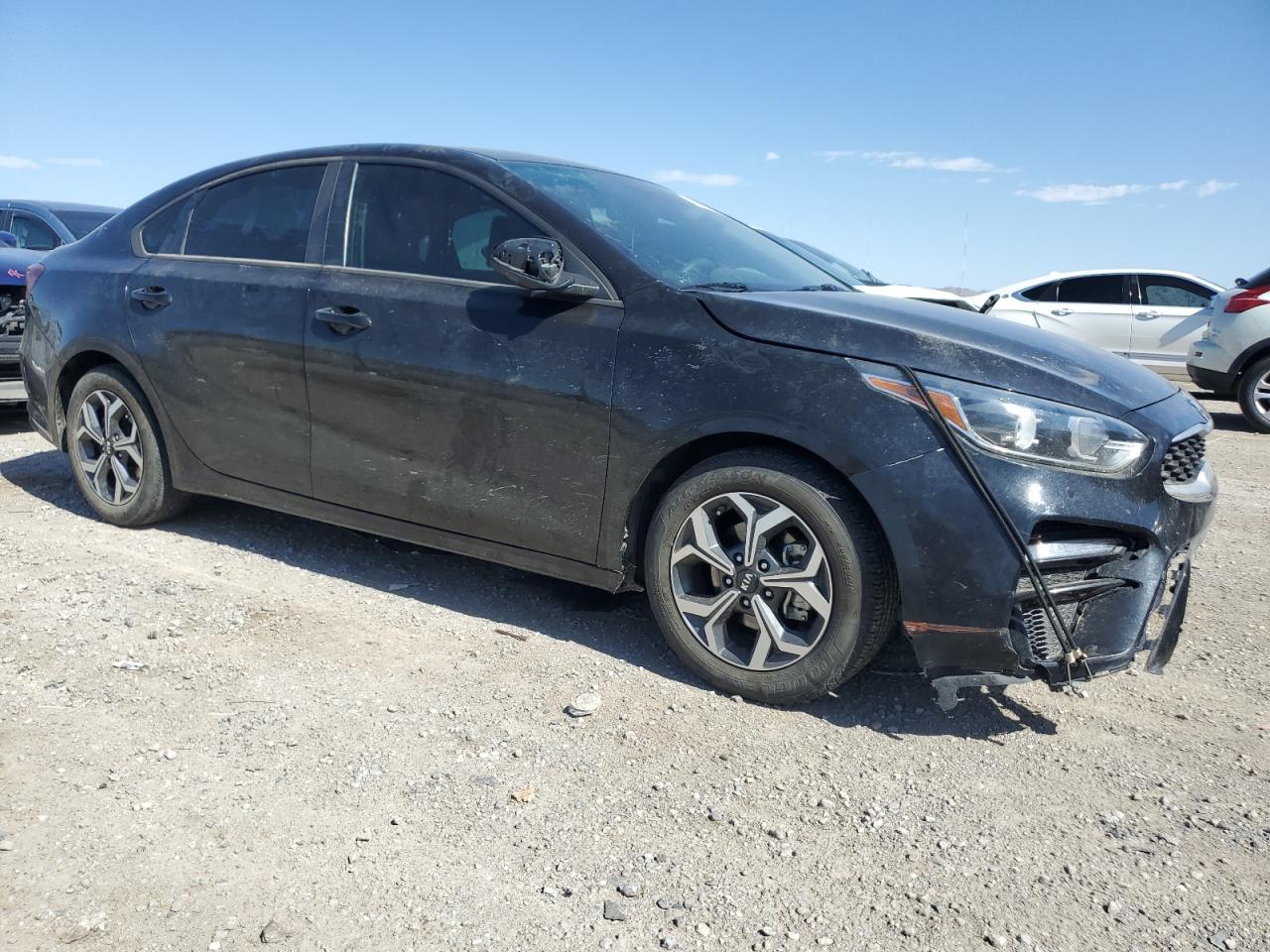 Photo 3 VIN: 3KPF24AD3ME277218 - KIA FORTE 