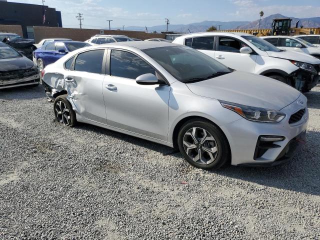 Photo 3 VIN: 3KPF24AD3ME307737 - KIA FORTE FE 