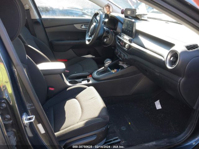 Photo 4 VIN: 3KPF24AD3ME313702 - KIA FORTE 