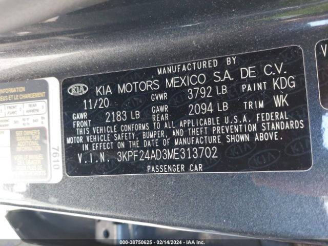 Photo 8 VIN: 3KPF24AD3ME313702 - KIA FORTE 