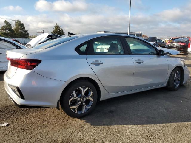 Photo 2 VIN: 3KPF24AD3ME315059 - KIA FORTE FE 