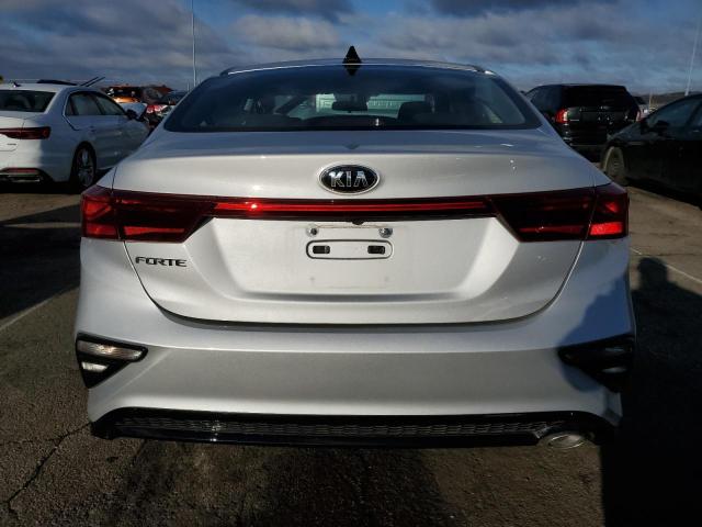 Photo 5 VIN: 3KPF24AD3ME315059 - KIA FORTE FE 