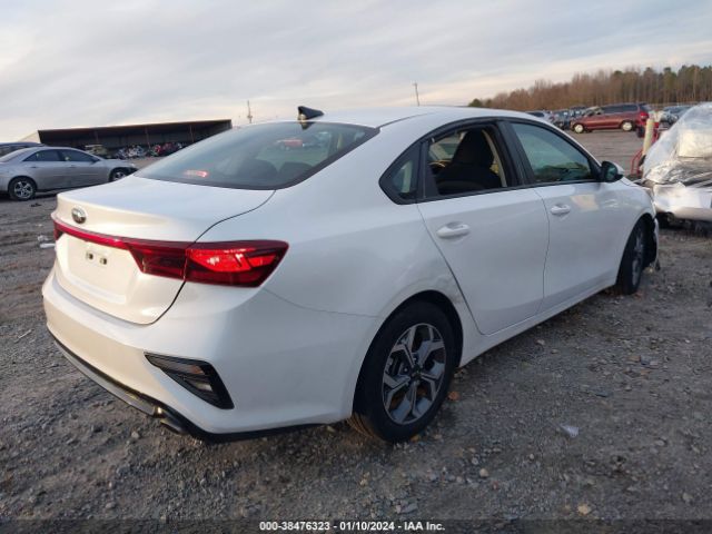 Photo 3 VIN: 3KPF24AD3ME342276 - KIA FORTE 