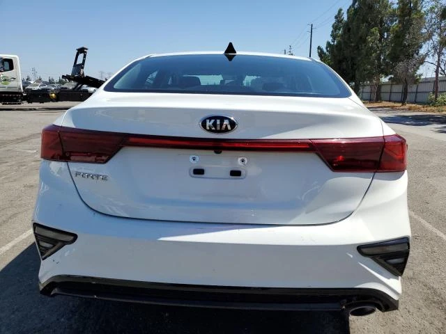 Photo 5 VIN: 3KPF24AD3ME349616 - KIA FORTE FE 