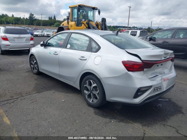 Photo 2 VIN: 3KPF24AD3ME355254 - KIA FORTE 