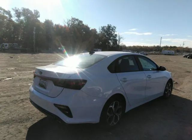 Photo 3 VIN: 3KPF24AD3ME355951 - KIA FORTE 