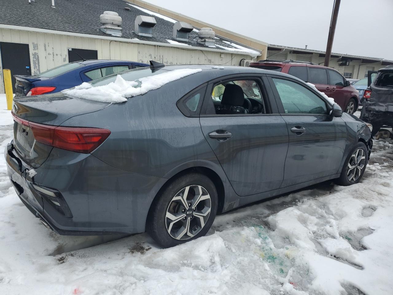 Photo 2 VIN: 3KPF24AD3ME361829 - KIA FORTE 