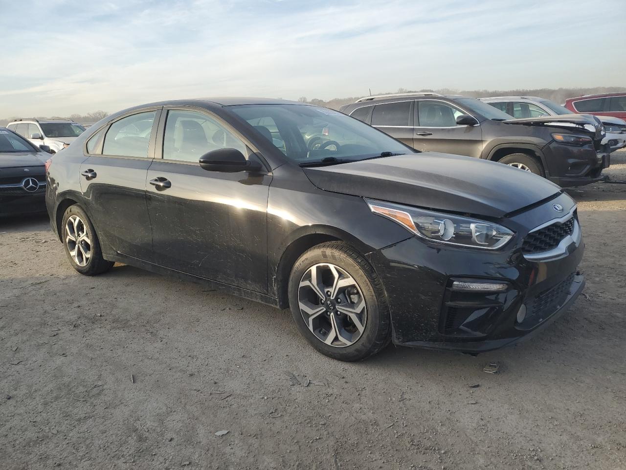 Photo 3 VIN: 3KPF24AD3ME378579 - KIA FORTE 