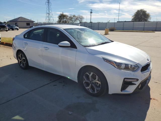 Photo 3 VIN: 3KPF24AD3ME410611 - KIA FORTE FE 