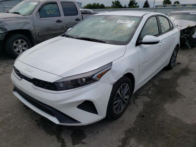 Photo 1 VIN: 3KPF24AD3NE440631 - KIA FORTE FE 