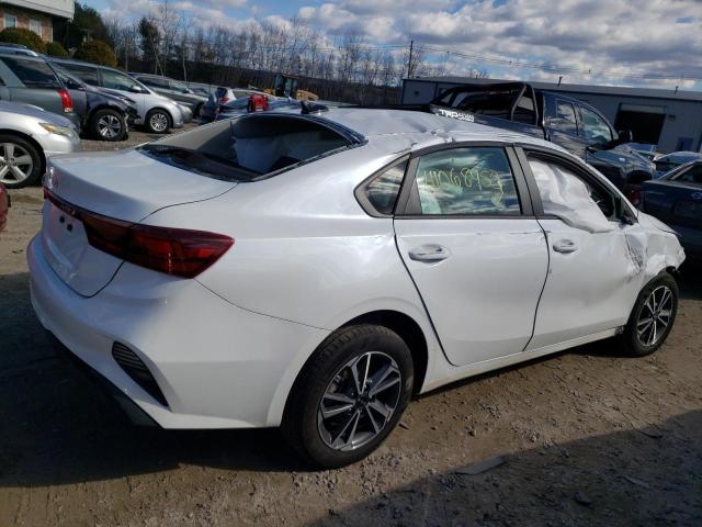 Photo 2 VIN: 3KPF24AD3NE467277 - KIA FORTE FE 