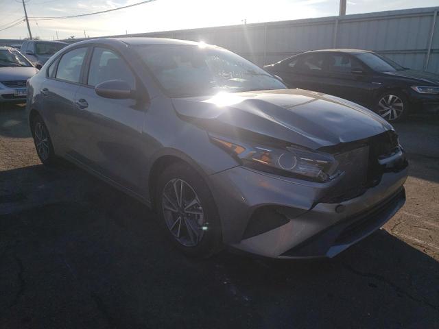 Photo 3 VIN: 3KPF24AD3NE472771 - KIA FORTE FE 