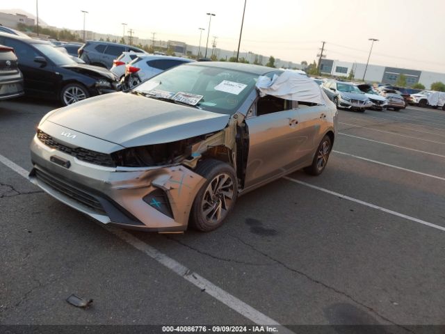 Photo 1 VIN: 3KPF24AD3NE475881 - KIA FORTE 