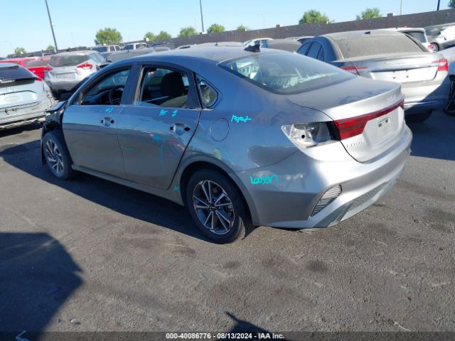 Photo 2 VIN: 3KPF24AD3NE475881 - KIA FORTE 