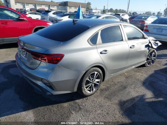 Photo 3 VIN: 3KPF24AD3PE506209 - KIA FORTE 