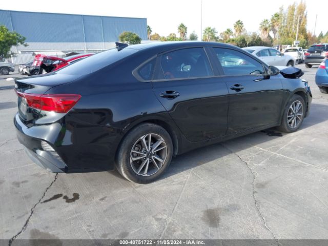 Photo 3 VIN: 3KPF24AD3PE517324 - KIA FORTE 