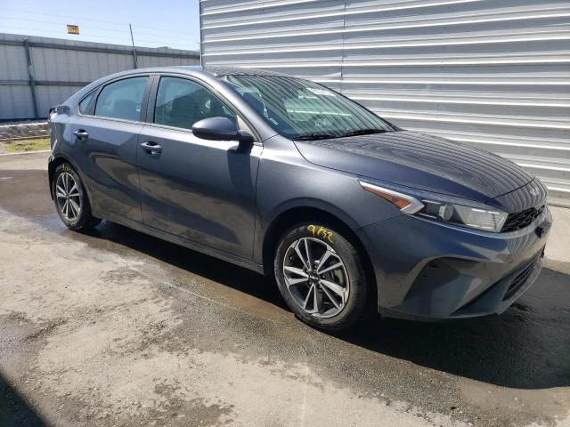 Photo 3 VIN: 3KPF24AD3PE525617 - KIA FORTE LX 