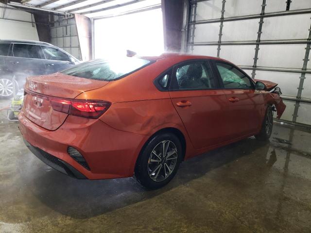 Photo 2 VIN: 3KPF24AD3PE543843 - KIA FORTE LX 