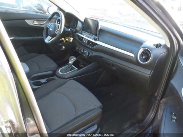 Photo 4 VIN: 3KPF24AD3PE550579 - KIA FORTE 