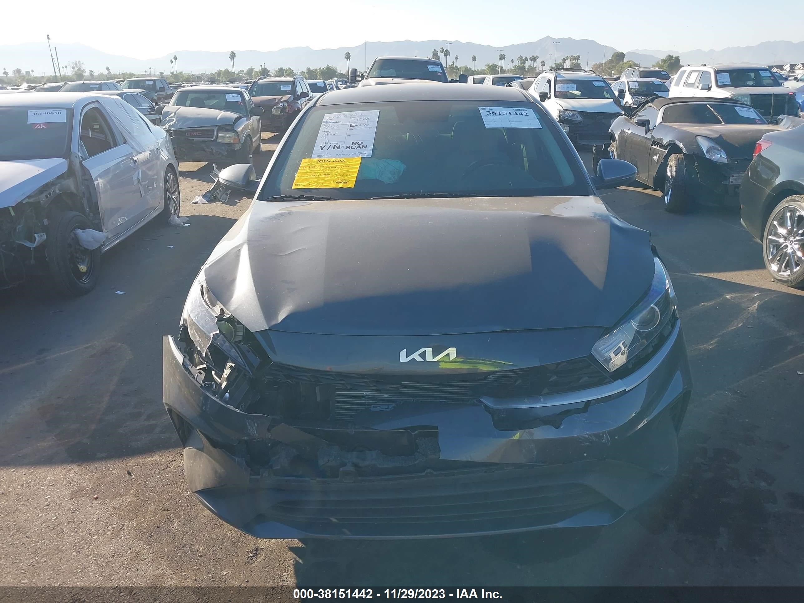 Photo 11 VIN: 3KPF24AD3PE579970 - KIA FORTE 