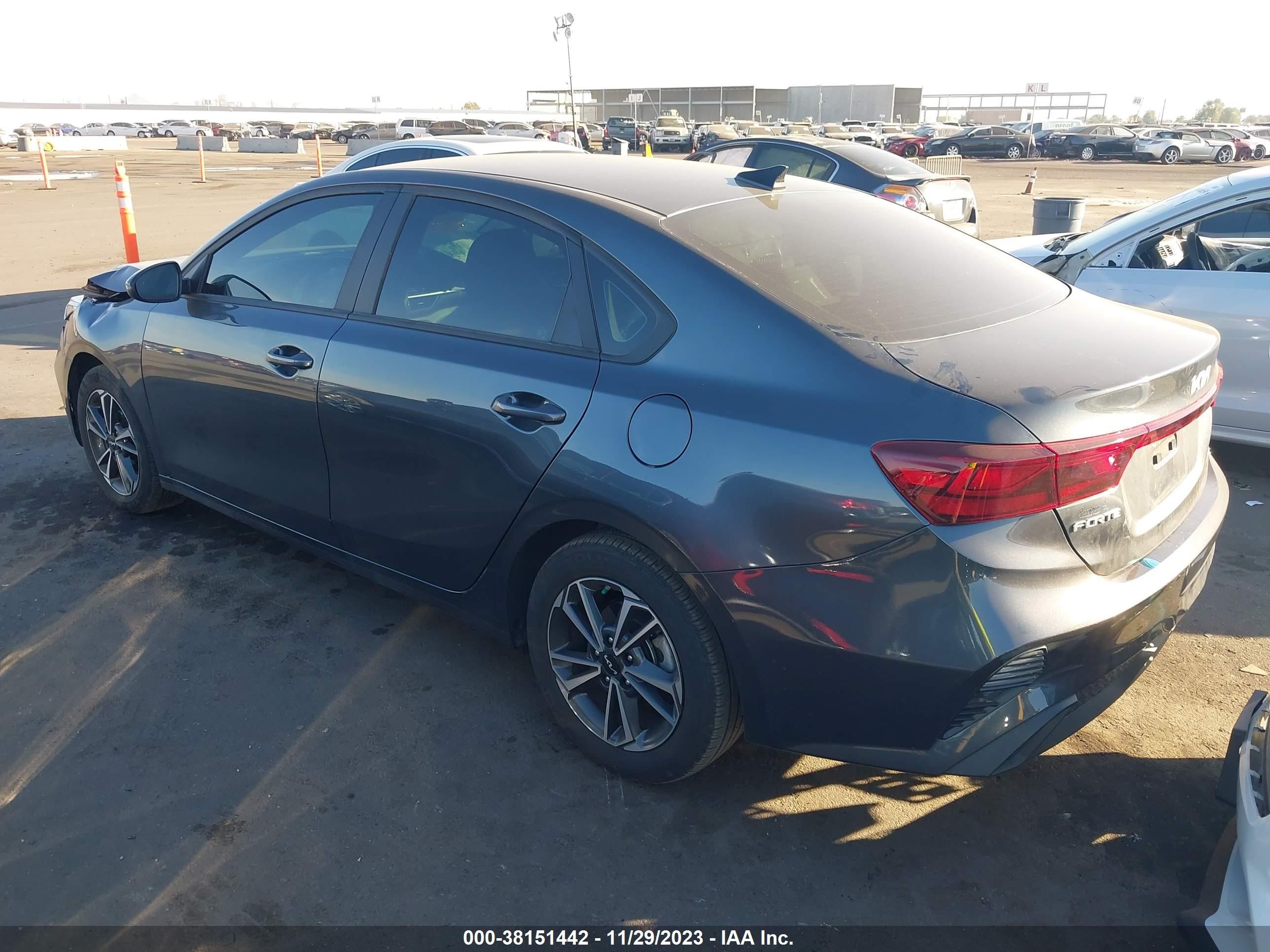 Photo 13 VIN: 3KPF24AD3PE579970 - KIA FORTE 