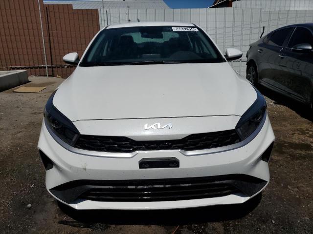 Photo 4 VIN: 3KPF24AD3PE609310 - KIA FORTE LX 