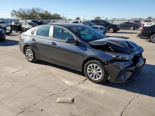 Photo 3 VIN: 3KPF24AD3PE609369 - KIA FORTE LX 