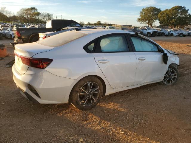 Photo 2 VIN: 3KPF24AD3PE612885 - KIA FORTE LX 