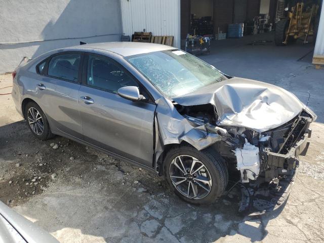 Photo 3 VIN: 3KPF24AD3PE650178 - KIA FORTE LX 