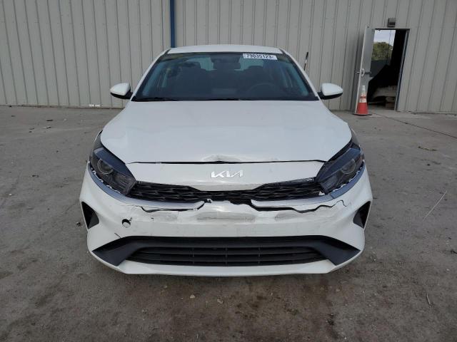 Photo 4 VIN: 3KPF24AD3PE684427 - KIA FORTE 