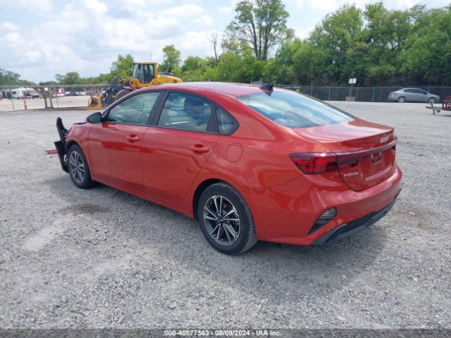 Photo 2 VIN: 3KPF24AD3RE702847 - KIA FORTE 