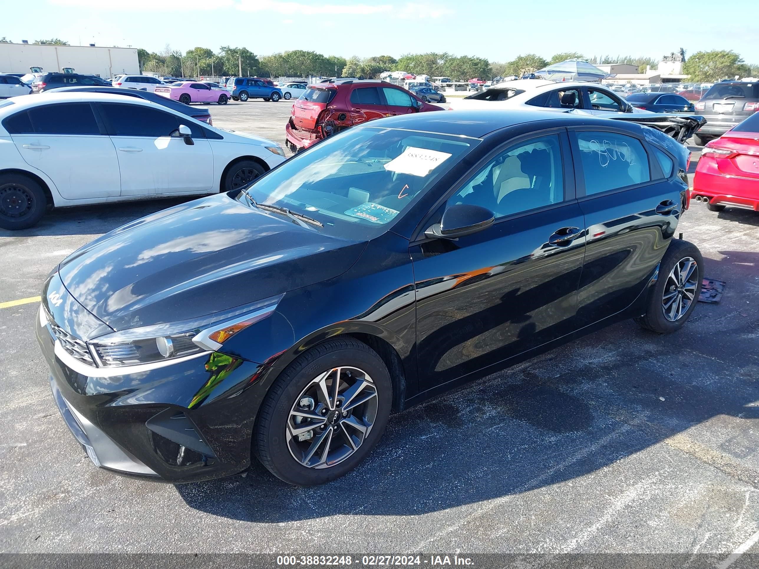 Photo 1 VIN: 3KPF24AD3RE718062 - KIA FORTE 