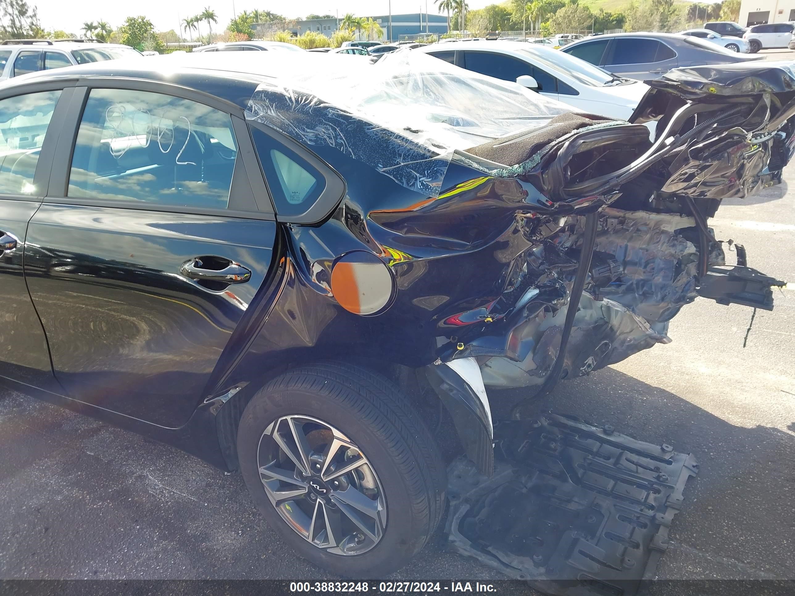 Photo 16 VIN: 3KPF24AD3RE718062 - KIA FORTE 