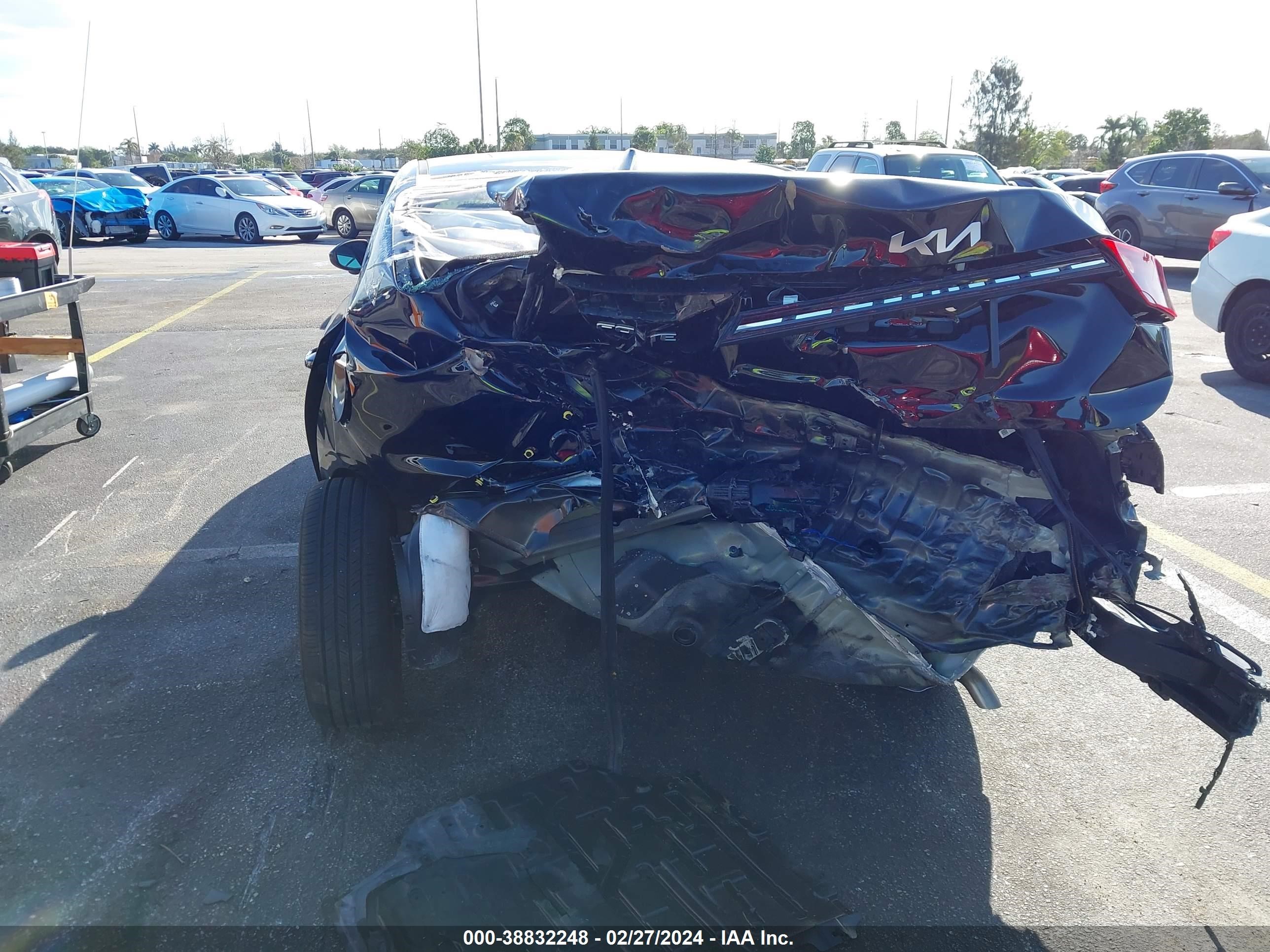 Photo 5 VIN: 3KPF24AD3RE718062 - KIA FORTE 