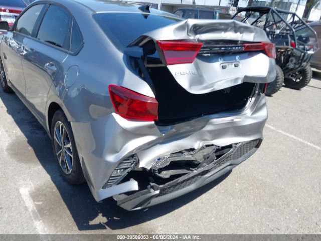 Photo 5 VIN: 3KPF24AD3RE759887 - KIA FORTE 