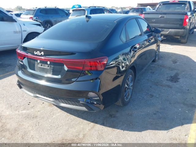 Photo 3 VIN: 3KPF24AD3RE782912 - KIA FORTE 