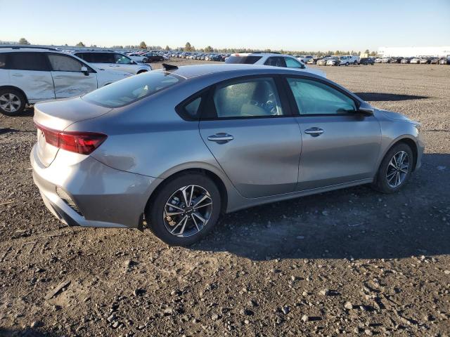 Photo 2 VIN: 3KPF24AD3RE806142 - KIA FORTE LX 