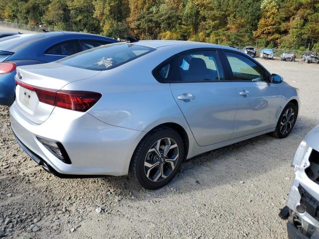 Photo 2 VIN: 3KPF24AD4KE015432 - KIA FORTE FE 