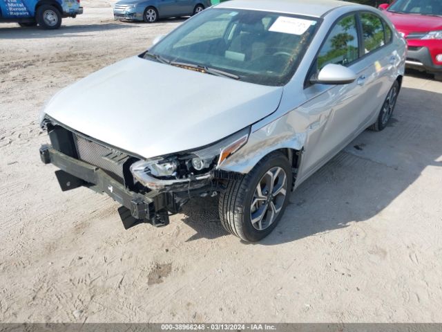 Photo 5 VIN: 3KPF24AD4KE082807 - KIA FORTE 