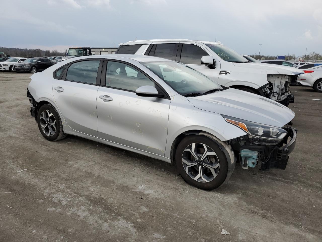 Photo 3 VIN: 3KPF24AD4KE099753 - KIA FORTE 