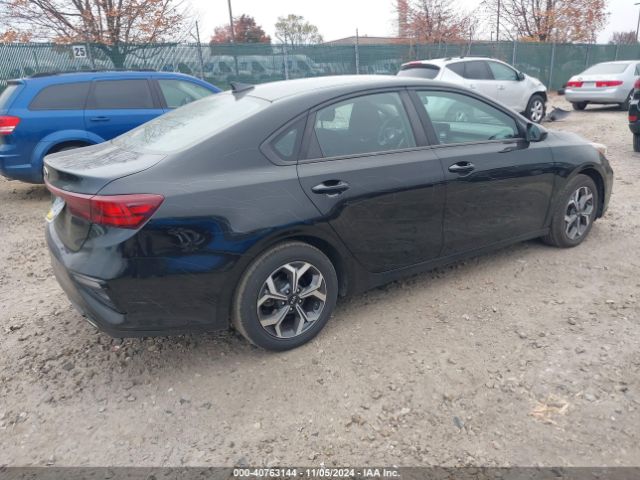 Photo 3 VIN: 3KPF24AD4KE103090 - KIA FORTE 