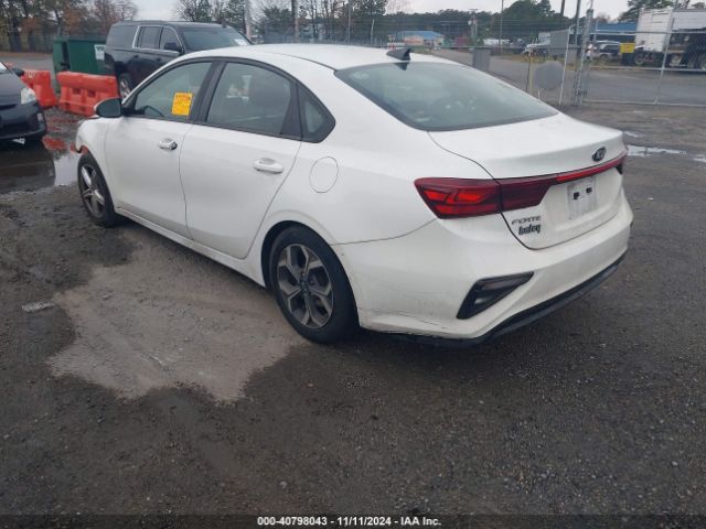 Photo 2 VIN: 3KPF24AD4KE125025 - KIA FORTE 