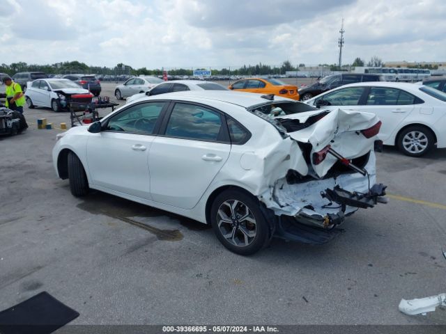 Photo 2 VIN: 3KPF24AD4KE127017 - KIA FORTE 