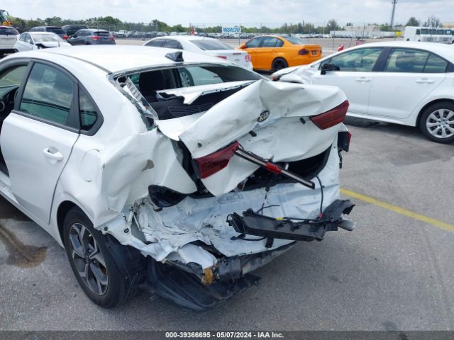 Photo 5 VIN: 3KPF24AD4KE127017 - KIA FORTE 