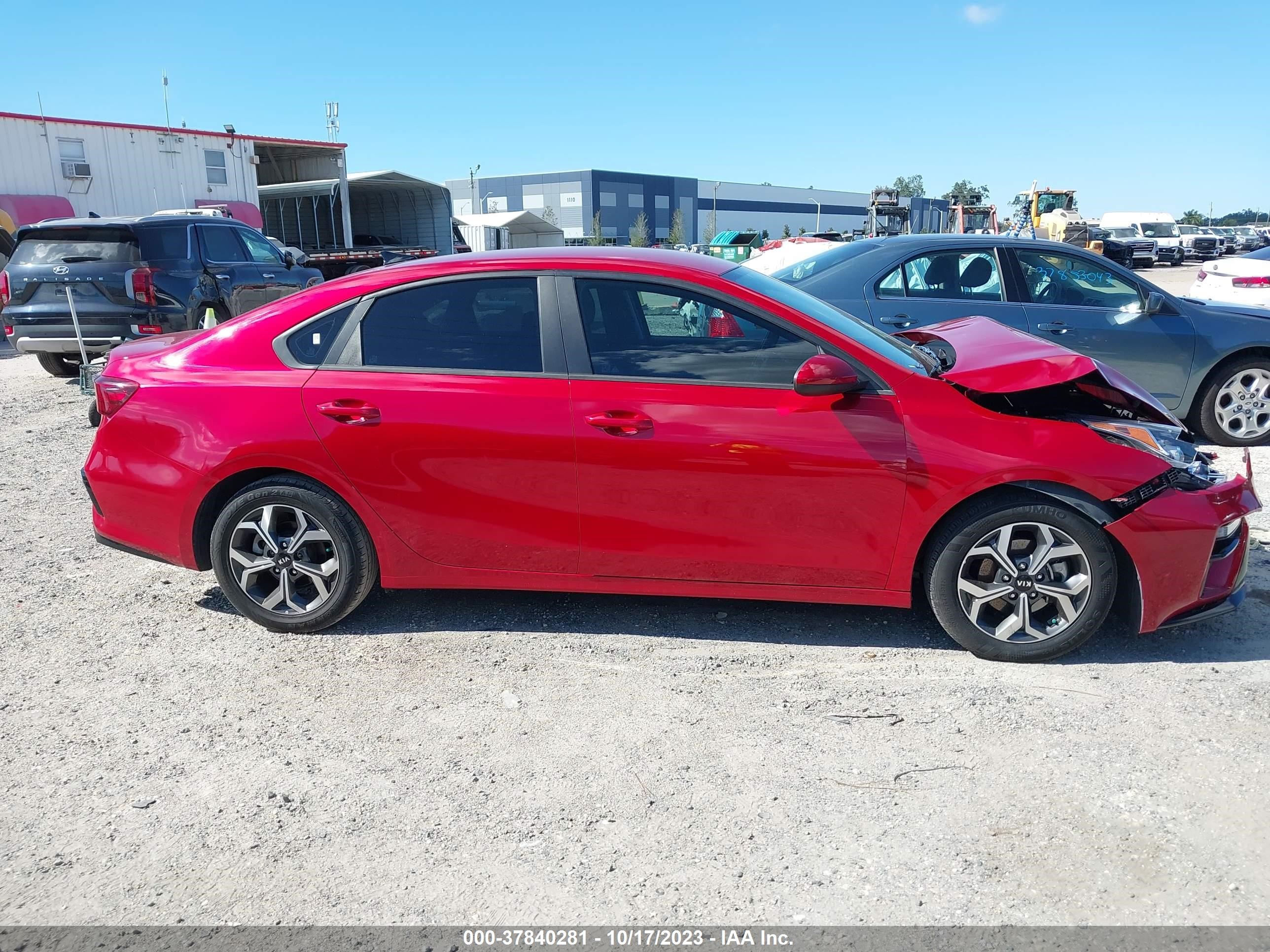 Photo 12 VIN: 3KPF24AD4ME266888 - KIA FORTE 