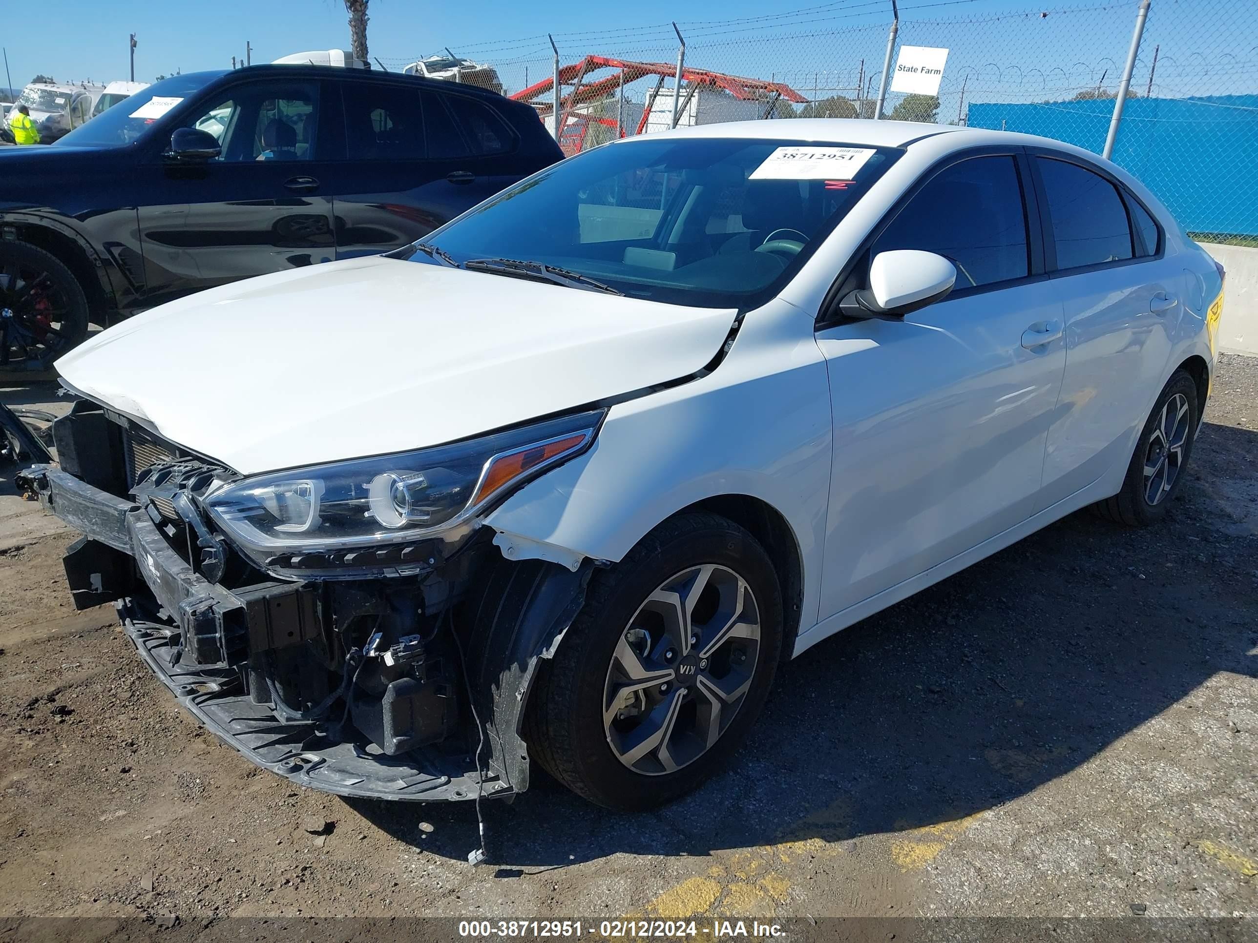 Photo 1 VIN: 3KPF24AD4ME290155 - KIA FORTE 