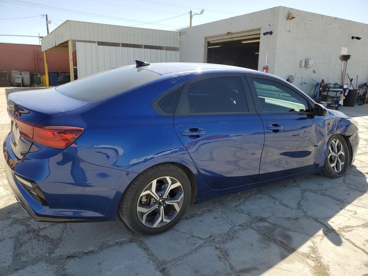 Photo 2 VIN: 3KPF24AD4ME295064 - KIA FORTE 