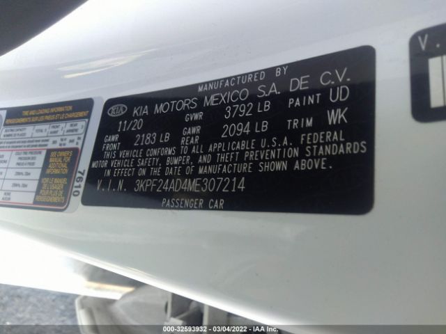 Photo 8 VIN: 3KPF24AD4ME307214 - KIA FORTE 