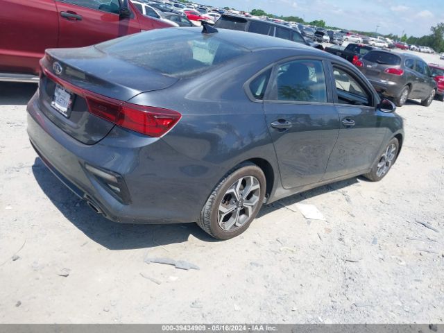 Photo 3 VIN: 3KPF24AD4ME327818 - KIA FORTE 